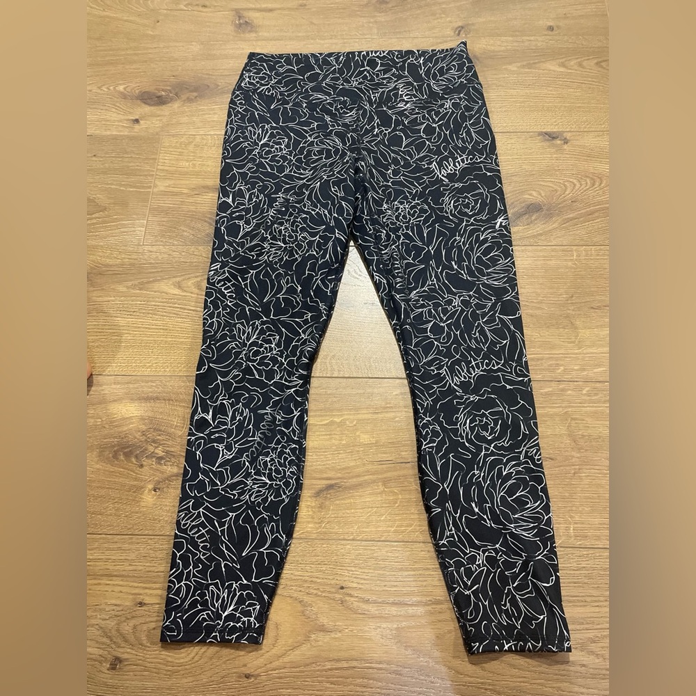 Fabletics High Waisted Solid 7/8 Leggings, Large, Script Logo